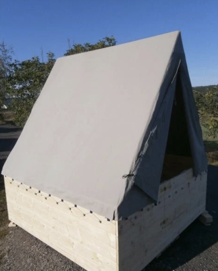 Wooden-base tent